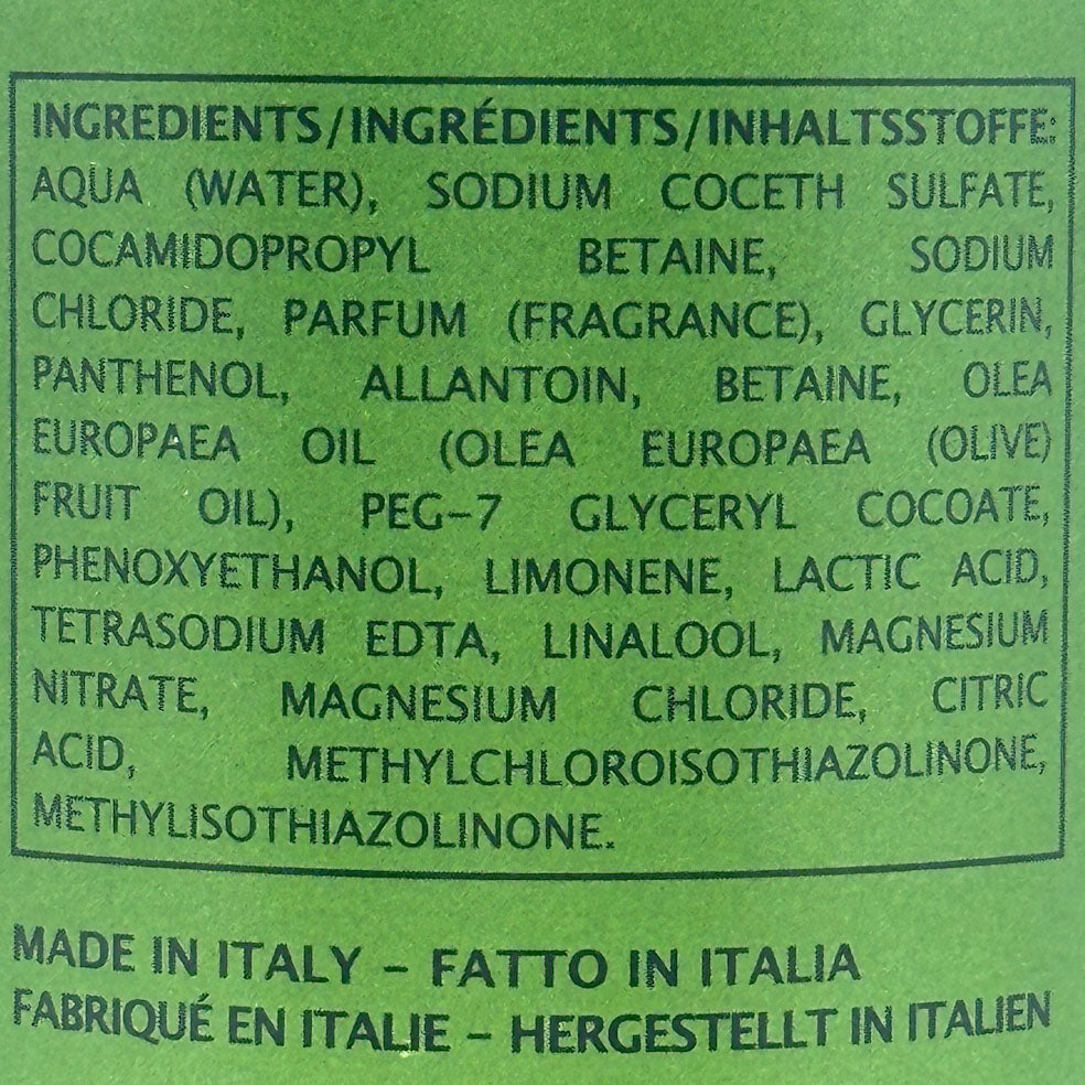 List of ingredients on a green label with text in multiple languages.