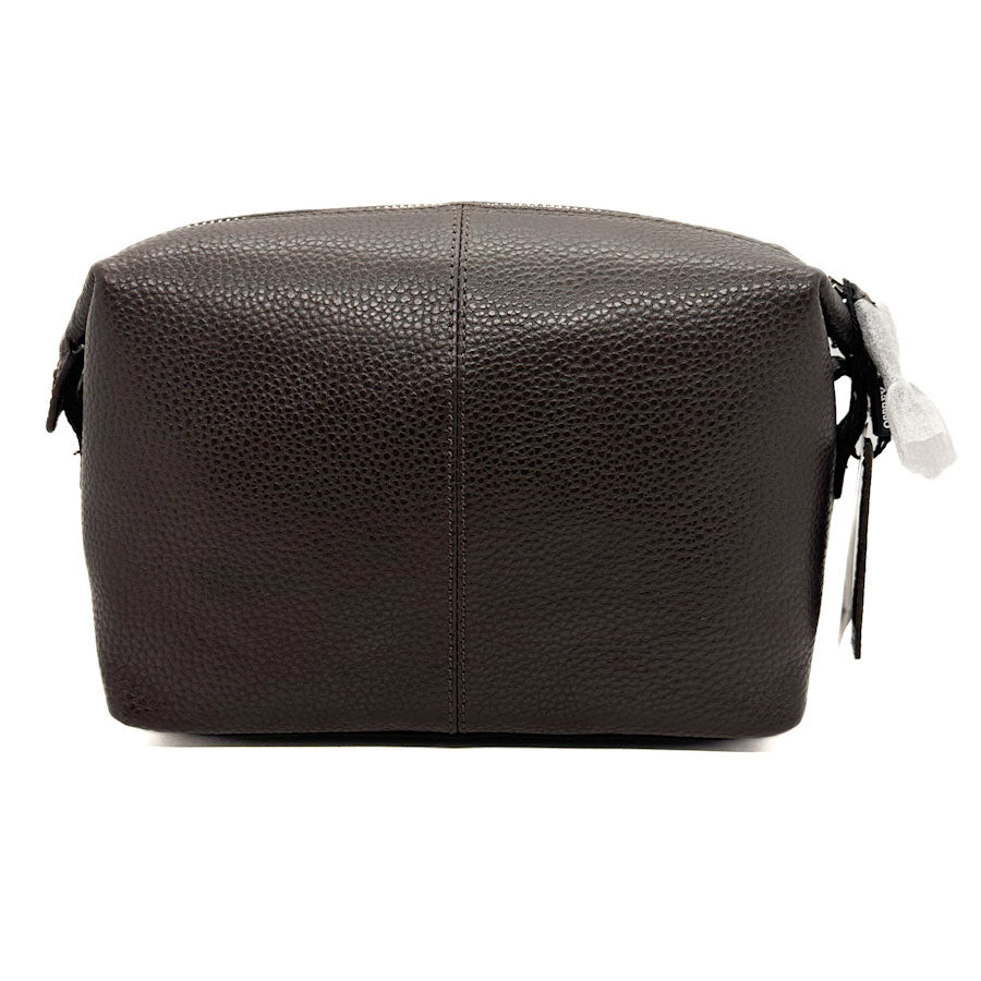 Osprey Brown leather blake turned ends washbag